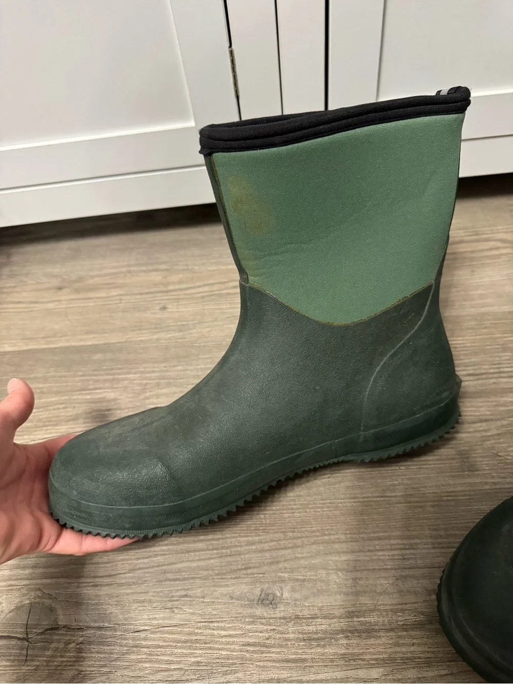 Muck Boots Men’s size 10.5/11 Women’s 12/12.5. Original Muck Boost Waterproof